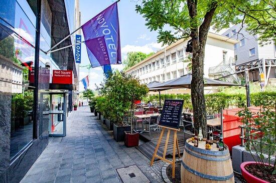 Red Square Restaurant & Bar